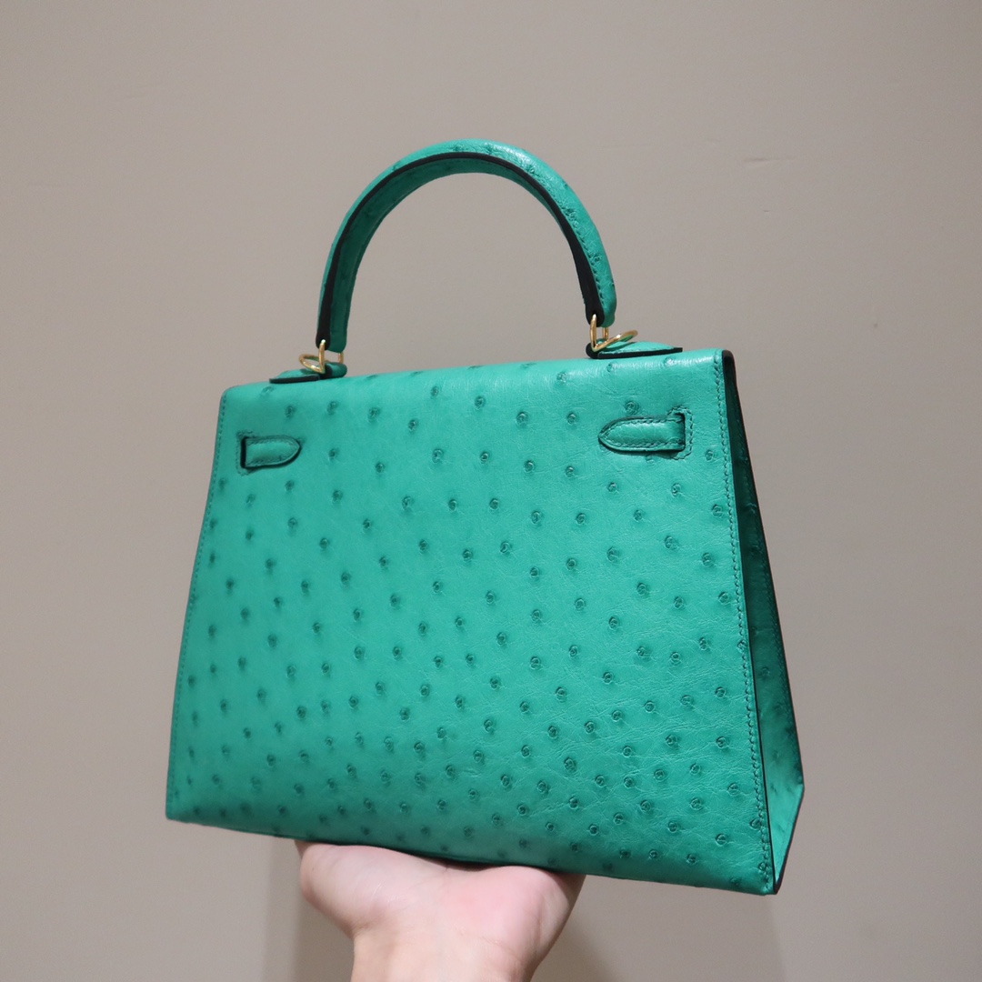 Hermes Kelly 25cm Handbag Shoulder Bag in Vert Verone Ostrich Leather